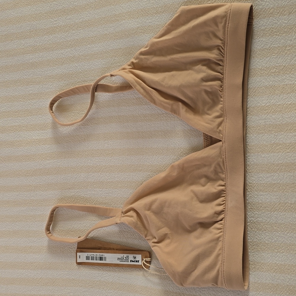 SKIMS Fits Everbody Triangle Bralette Size:Small Clay